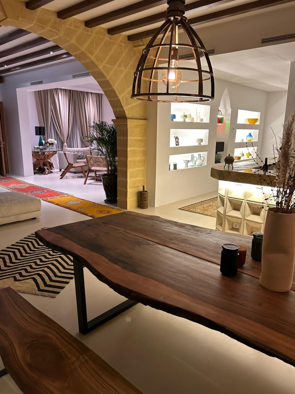 Texture murale en béton architectural contemporain